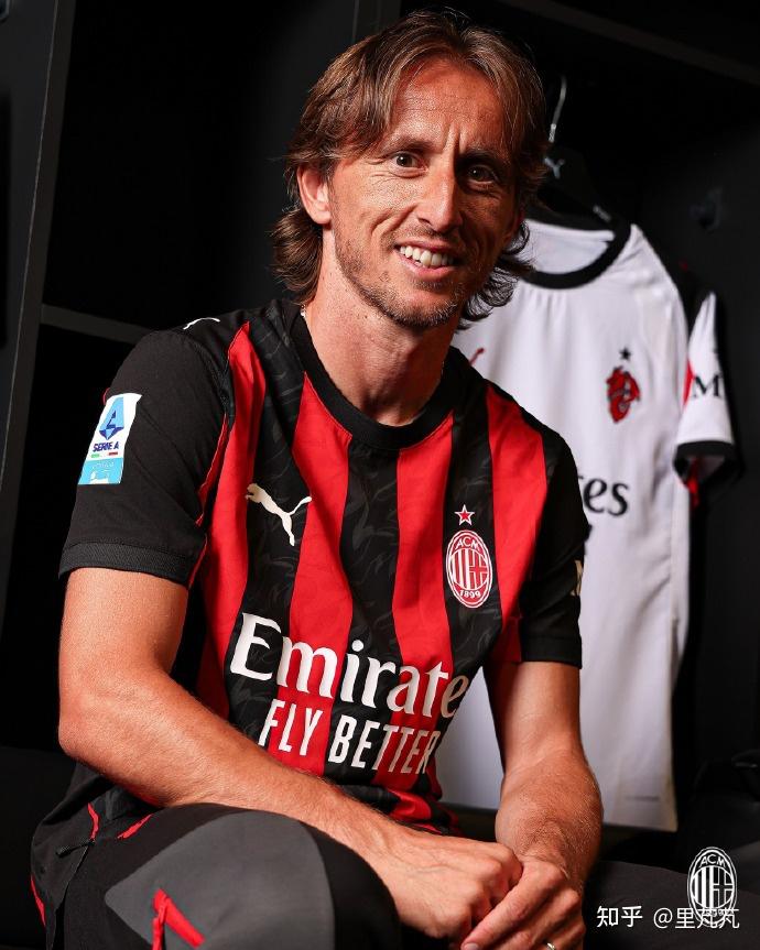 2K26能力值更新：哈登+1升至90，詹姆斯-2跌至92