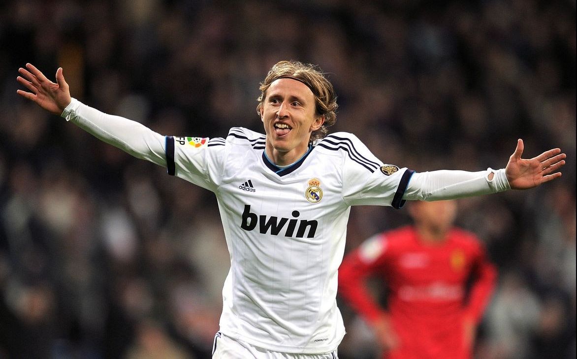 足球评论员兼作家，退役后的克拉默已在创作个人第二部小说